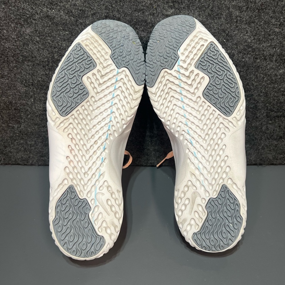 Nike Women's Renew In-Season TR 10 Size 7 - Picture 13 of 15